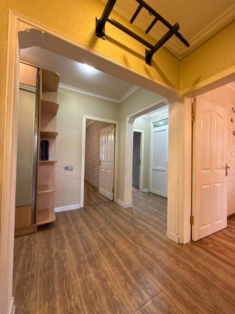 Satılır 3 otaqlı köhnə tikili, 90 m², 20 Yanvar m.-11