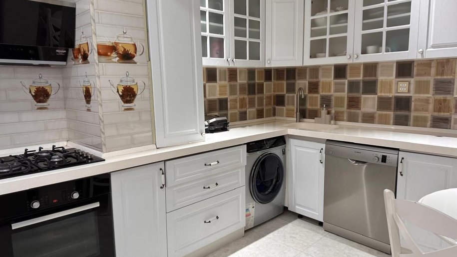 Satılır 3 otaqlı köhnə tikili, 90 m², 20 Yanvar m.-9