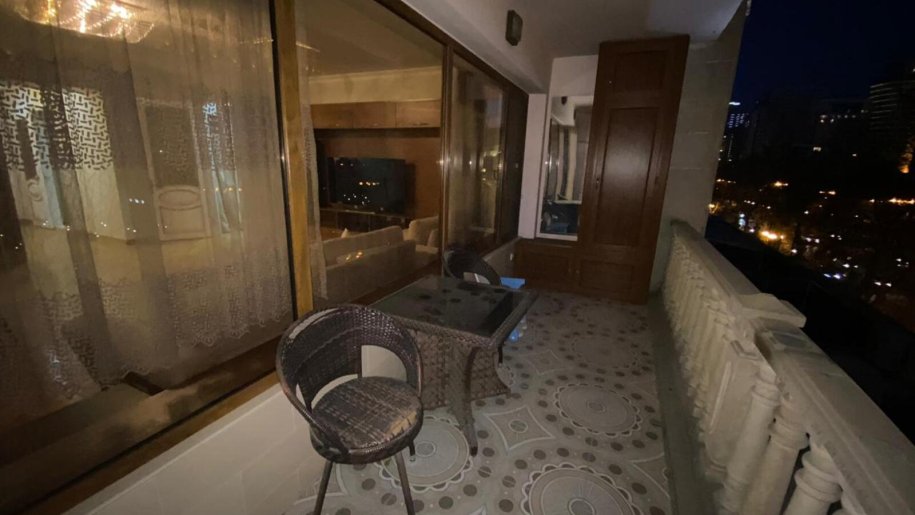 Kirayə verilir 3 otaqlı köhnə tikili, 120 m², 28 May m.-15