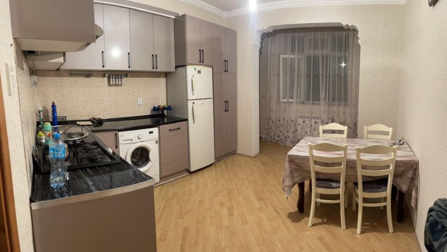 Kirayə verilir 3 otaqlı köhnə tikili, 100 m², Neftçilər m.-7