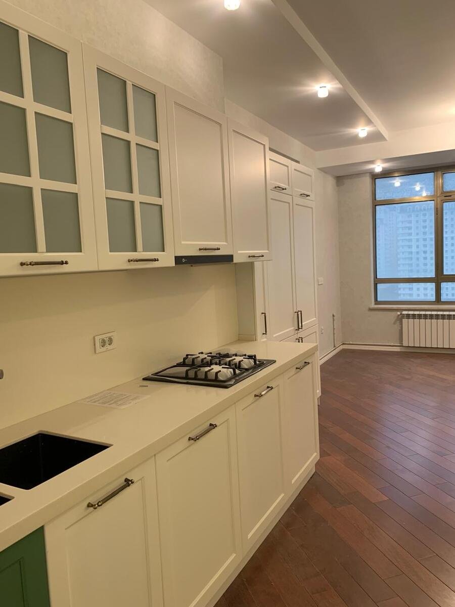 Kirayə verilir 3 otaqlı yeni tikili, 168 m², Elmlər Akademiyası m.-12