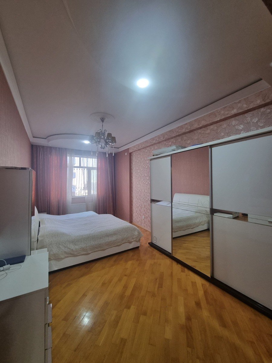 Satılır 3 otaqlı yeni tikili, 142 m², 20 Yanvar m.-12
