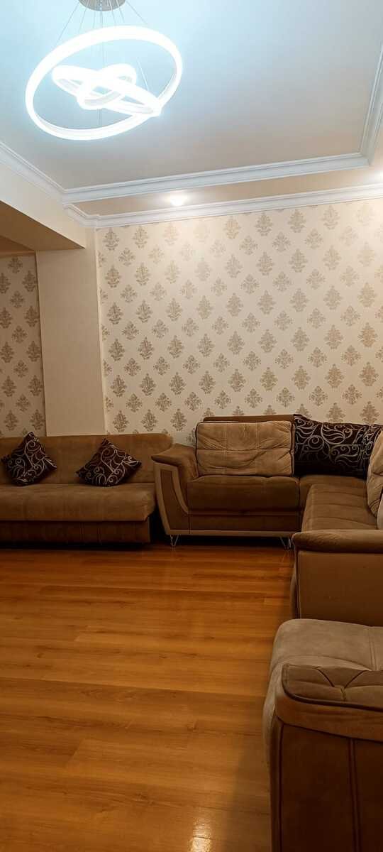Kirayə verilir 2 otaqlı yeni tikili, 80 m², İnşaatçılar m.-10