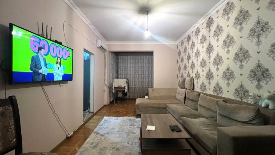 Satılır 2 otaqlı köhnə tikili, 50 m², 7-ci mikrorayon-2