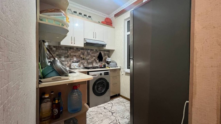 Satılır 2 otaqlı köhnə tikili, 50 m², 7-ci mikrorayon-10