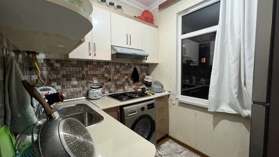 Satılır 2 otaqlı köhnə tikili, 50 m², 7-ci mikrorayon-11