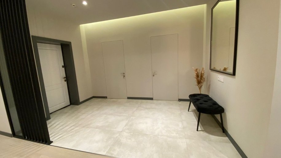 Kirayə verilir 3 otaqlı yeni tikili, 140 m², 28 May m.-8