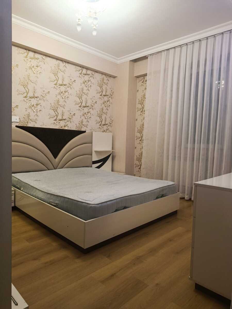 Kirayə verilir 2 otaqlı yeni tikili, 80 m², İnşaatçılar m.-9