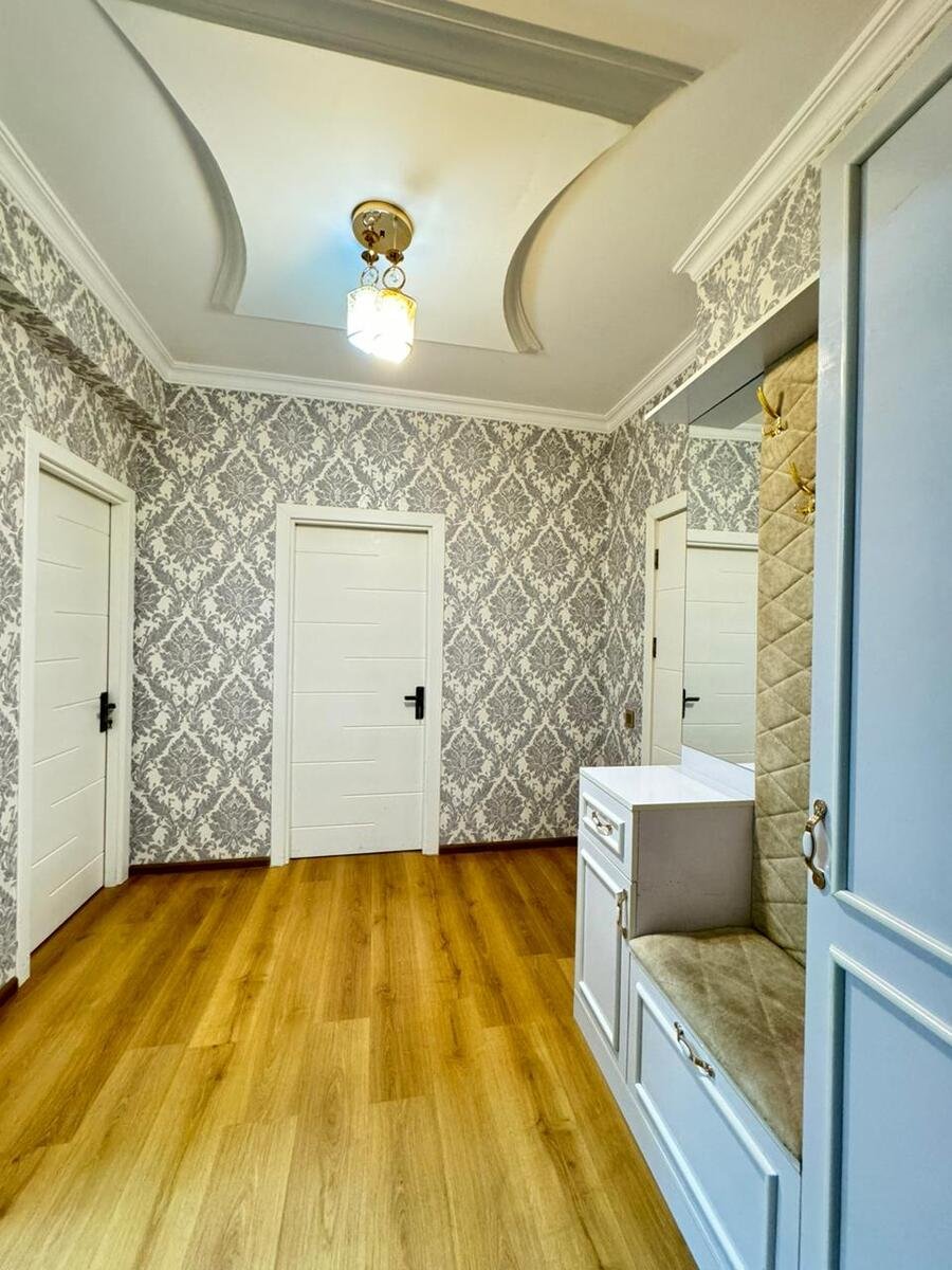 Kirayə verilir 2 otaqlı yeni tikili, 80 m², İnşaatçılar m.-17