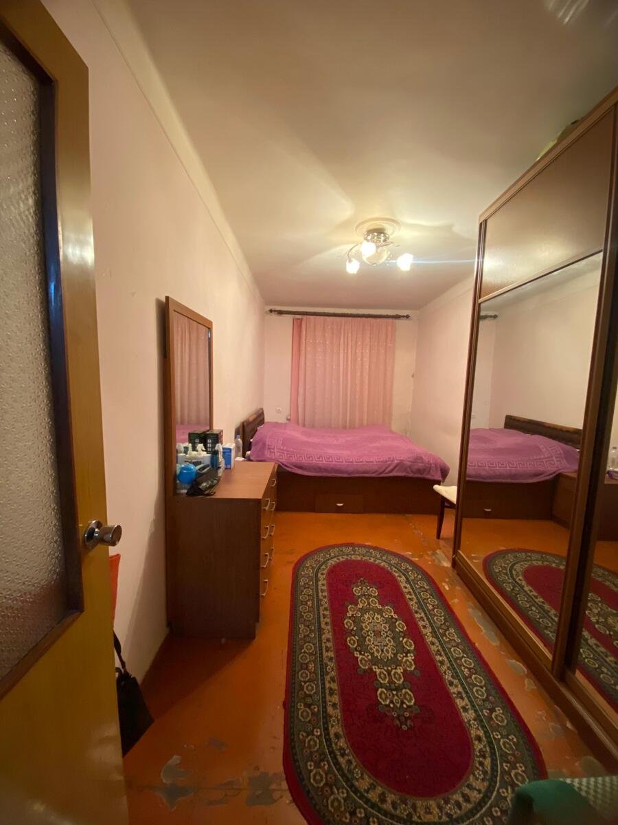 Satılır 3 otaqlı köhnə tikili, 75 m², Elmlər Akademiyası m.-3
