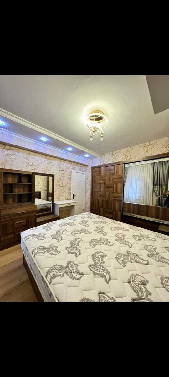 Kirayə verilir 2 otaqlı yeni tikili, 80 m², İnşaatçılar m.-9