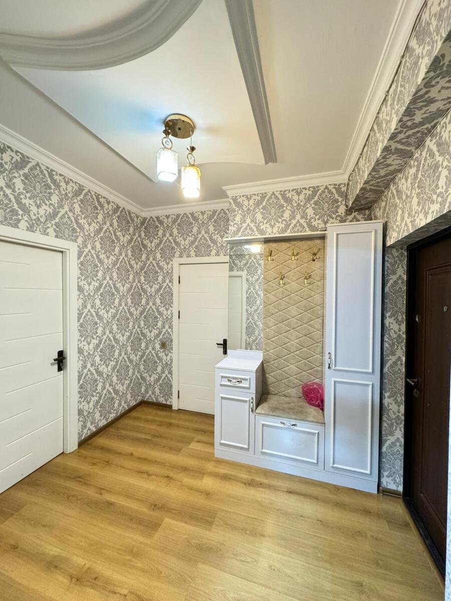 Kirayə verilir 2 otaqlı yeni tikili, 80 m², İnşaatçılar m.-10