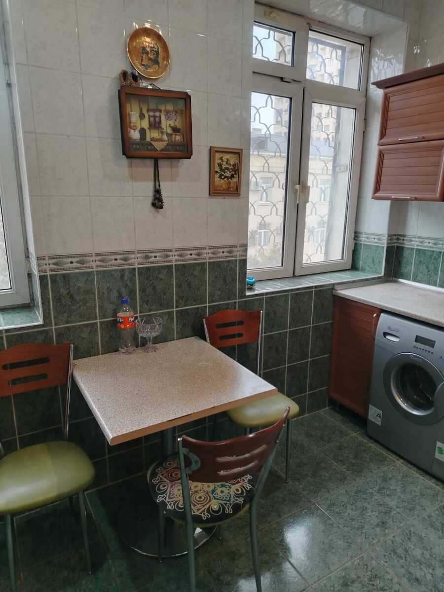 Kirayə verilir 2 otaqlı köhnə tikili, 74 m², Nəriman Nərimanov m.-8