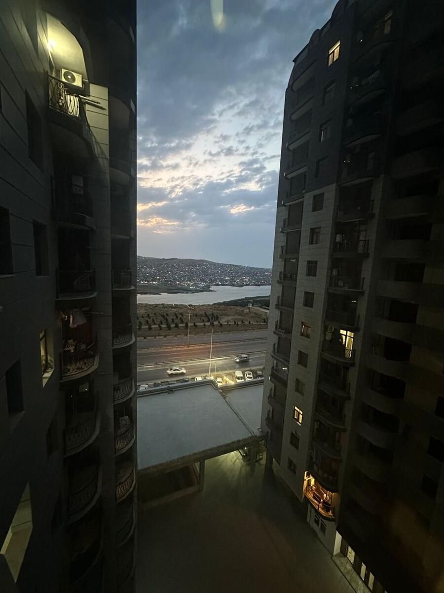 Kirayə verilir 2 otaqlı yeni tikili, 60 m², İnşaatçılar m.-9