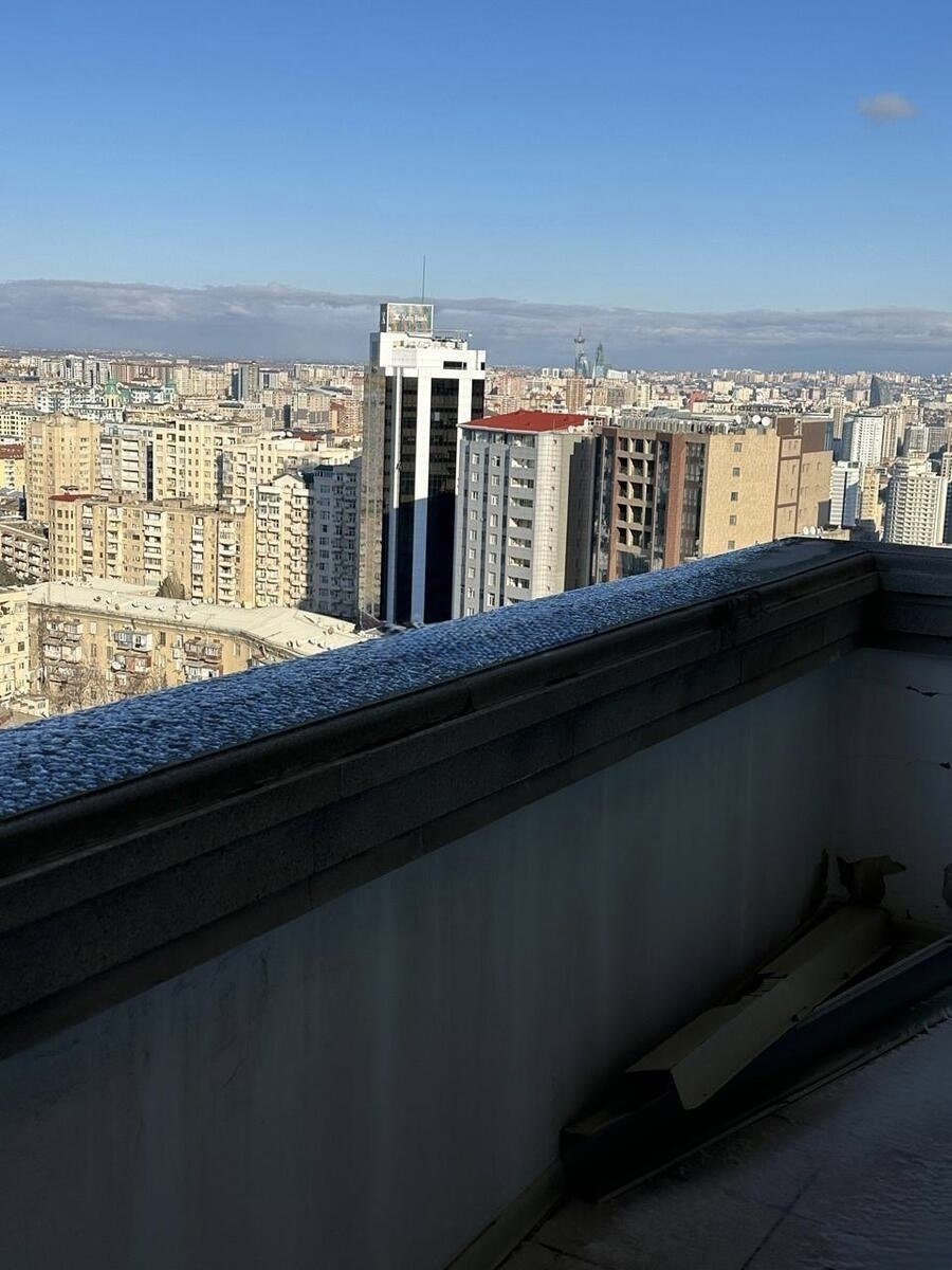 Satılır 4 otaqlı yeni tikili, 152.8 m², Elmlər Akademiyası m.-9