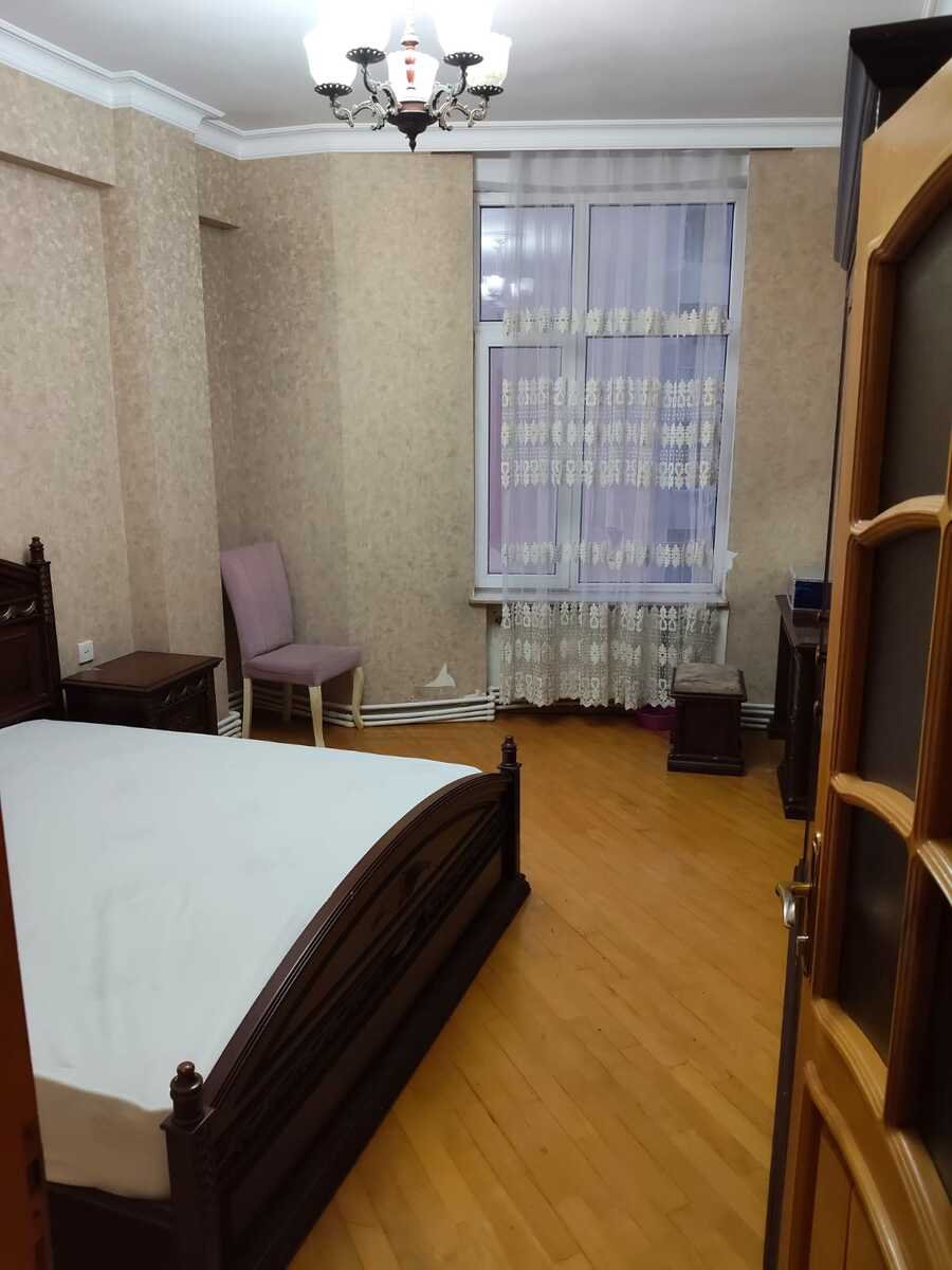 Kirayə verilir 3 otaqlı yeni tikili, 80 m², Elmlər Akademiyası m.-5
