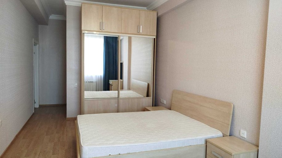 Satılır 3 otaqlı yeni tikili, 110 m², Azadlıq Prospekti m.-2