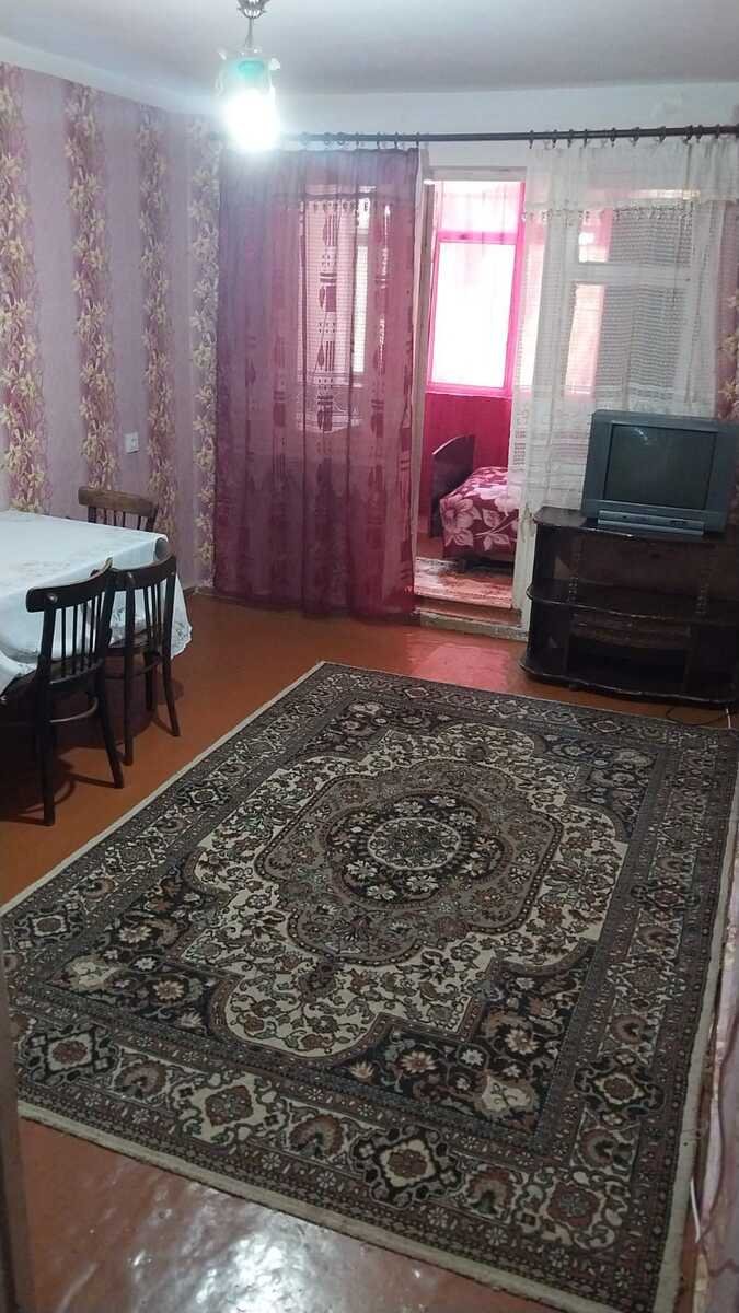 Kirayə verilir 1 otaqlı köhnə tikili, 35 m², Xalqlar dostluğu m.-1