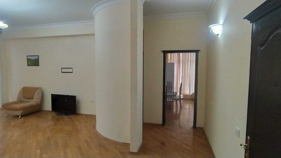 Satılır 3 otaqlı yeni tikili, 135 m², Nizami m.-5