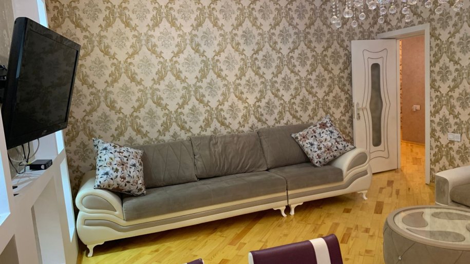 Kirayə verilir 2 otaqlı yeni tikili, 68 m², İnşaatçılar m.-4