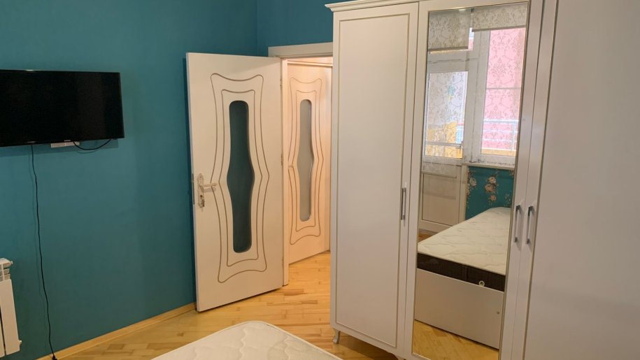 Kirayə verilir 2 otaqlı yeni tikili, 68 m², İnşaatçılar m.-5