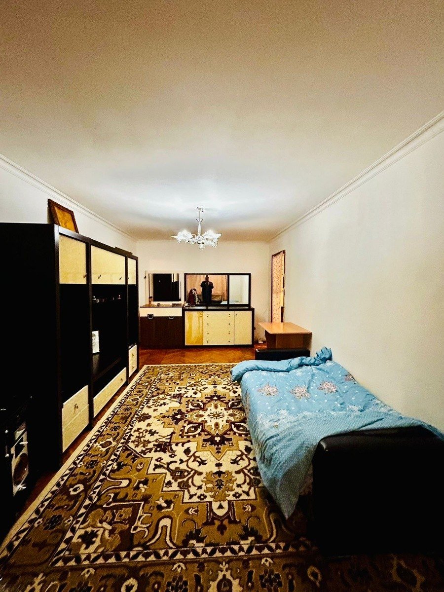 Satılır 2 otaqlı köhnə tikili, 48 m², İnşaatçılar m.-1