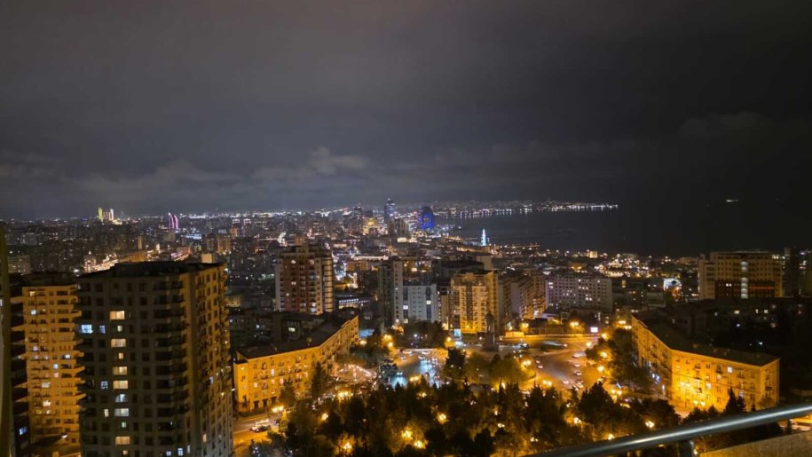 Kirayə verilir 4 otaqlı yeni tikili, 160 m², Elmlər Akademiyası m.-13