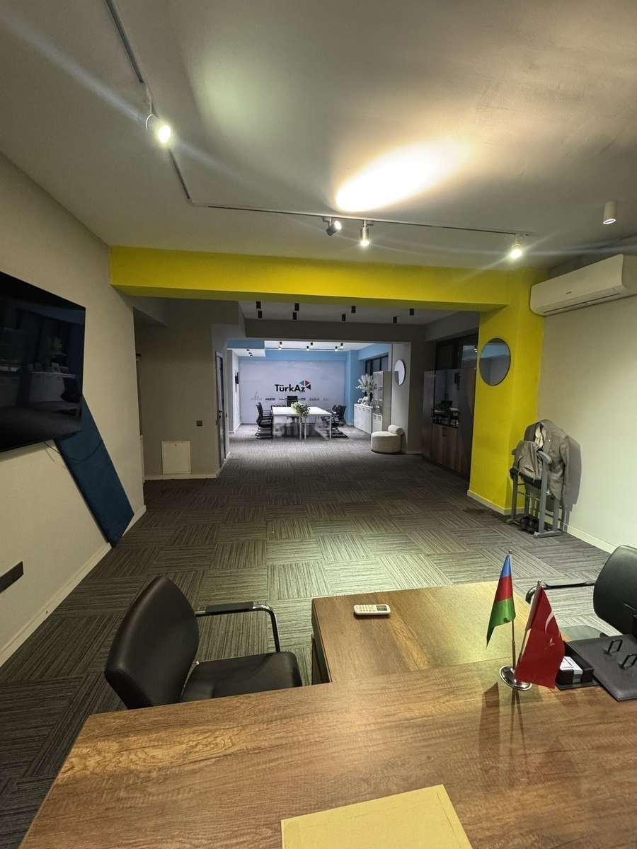 250 m<sup>2</sup> ofis icarəyə verilir, Nəsimi m.-4