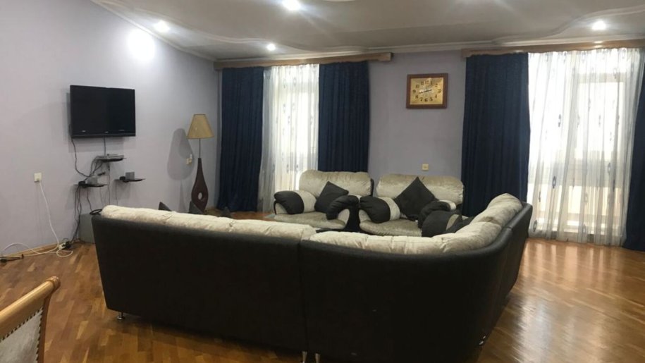 Kirayə verilir 2 otaqlı yeni tikili, 120 m², Nizami m.-1