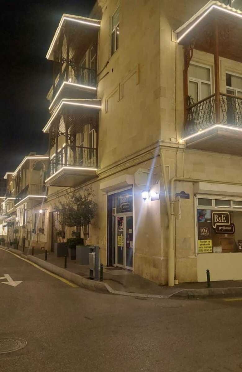 Satılır 3 otaqlı köhnə tikili, 70 m², Sahil m.-2