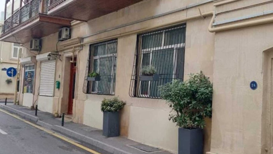 Satılır 3 otaqlı köhnə tikili, 70 m², Sahil m.-5