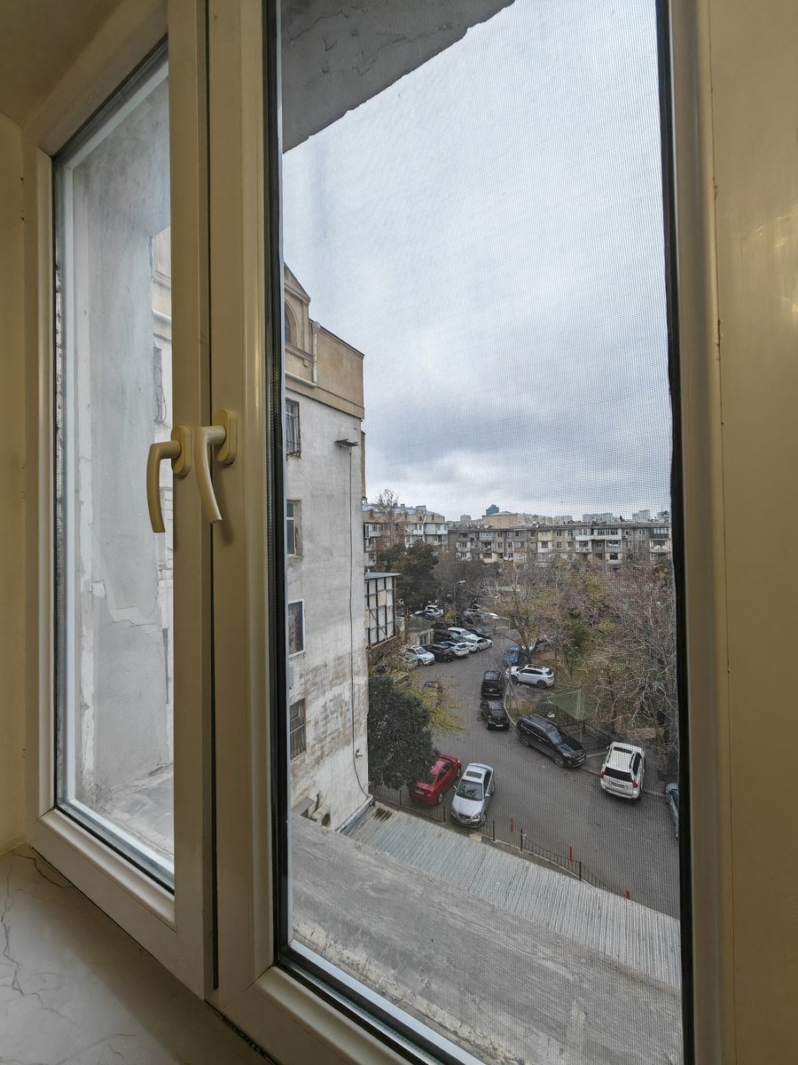 Satılır 2 otaqlı köhnə tikili, 63 m², Gənclik m.-14