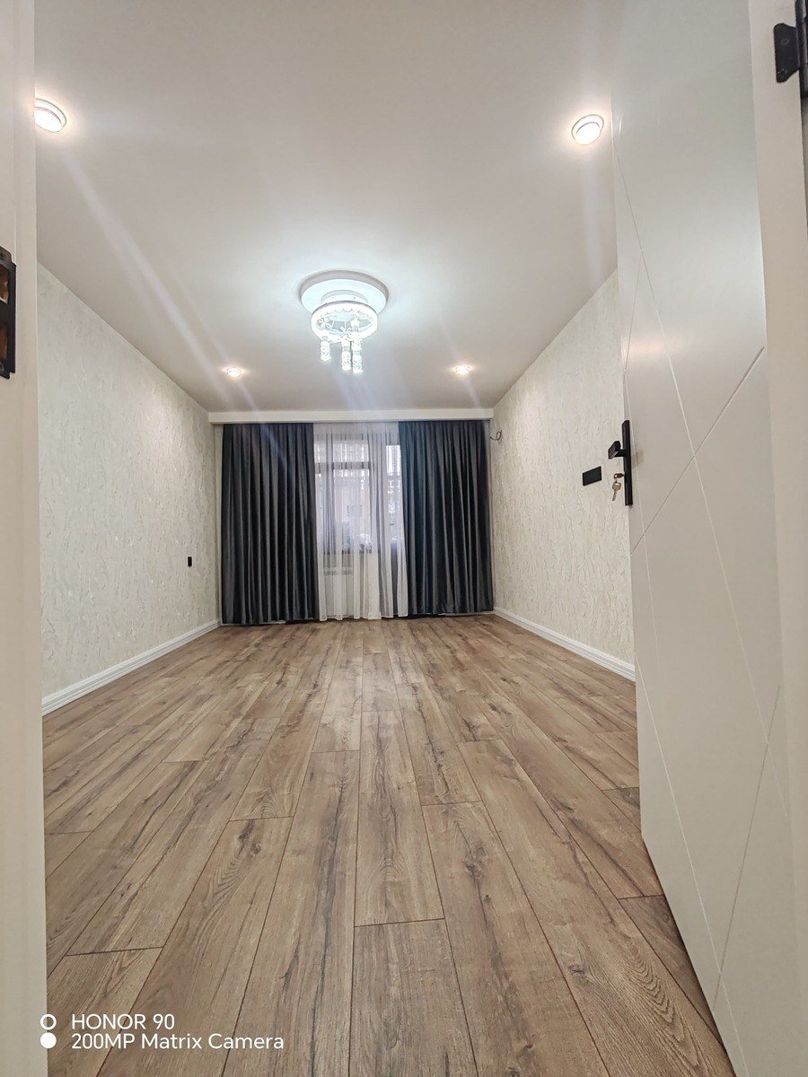 Satılır 3 otaqlı köhnə tikili, 70 m², Elmlər Akademiyası m.-3