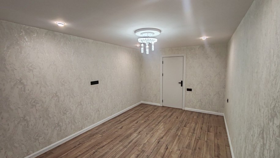 Satılır 3 otaqlı köhnə tikili, 70 m², Elmlər Akademiyası m.-4