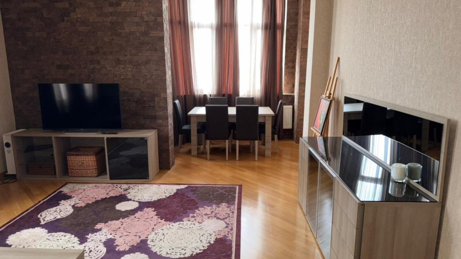 Satılır 2 otaqlı yeni tikili, 90 m², 28 May m.-3