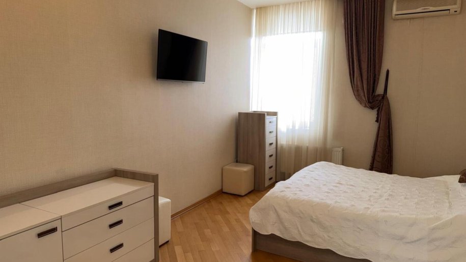 Satılır 2 otaqlı yeni tikili, 90 m², 28 May m.-6