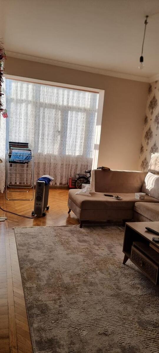 Satılır 2 otaqlı köhnə tikili, 50 m², Azadlıq Prospekti m.-2