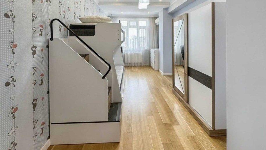 Kirayə verilir 4 otaqlı yeni tikili, 223 m², 28 May m.-13