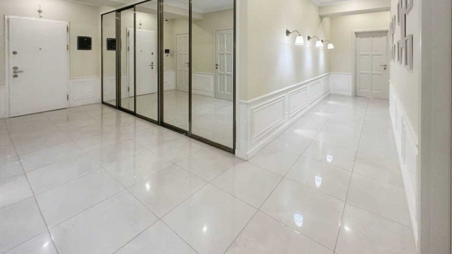 Kirayə verilir 4 otaqlı yeni tikili, 223 m², 28 May m.-16