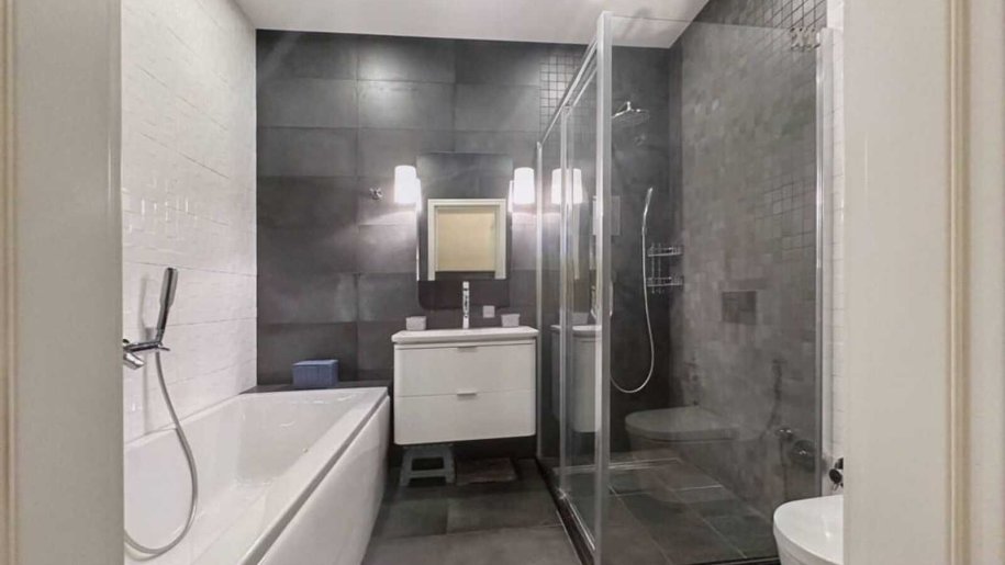 Kirayə verilir 4 otaqlı yeni tikili, 223 m², 28 May m.-21