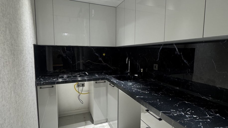 Satılır 3 otaqlı yeni tikili, 90 m², 8 noyabr-19