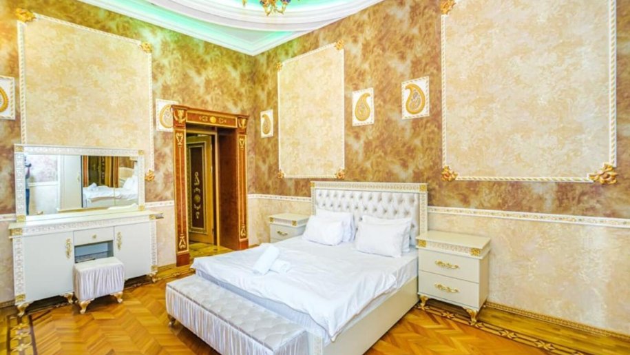 Kirayə verilir 6 otaqlı yeni tikili, 210 m², Sahil m.-1