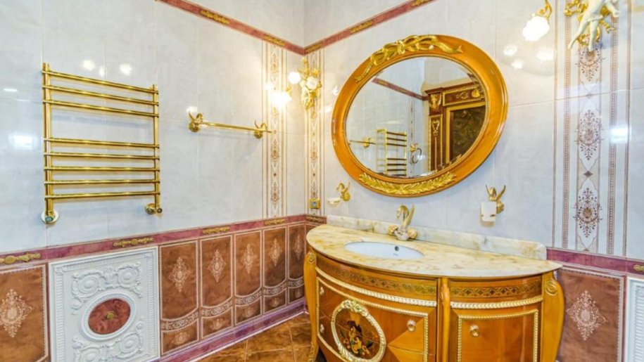 Kirayə verilir 6 otaqlı köhnə tikili, 214 m², İçərişəhər m.-7