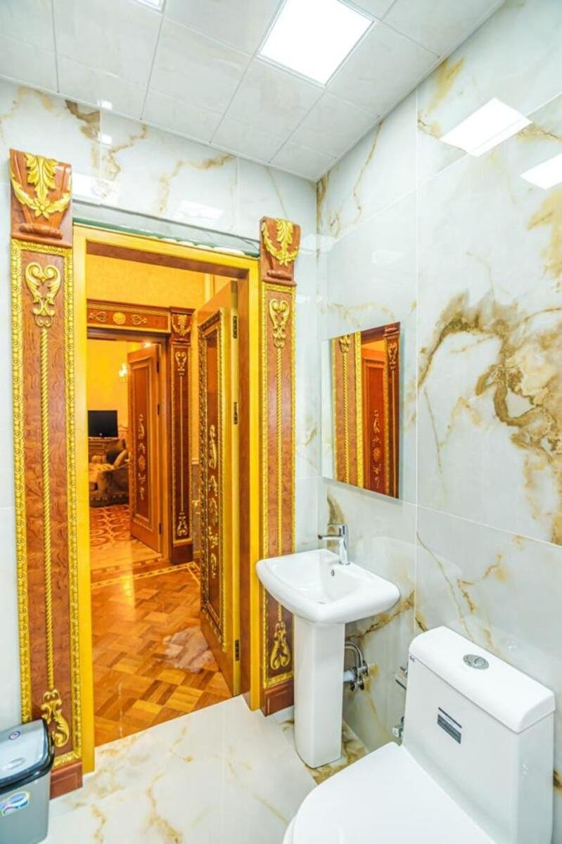 Kirayə verilir 6 otaqlı köhnə tikili, 214 m², İçərişəhər m.-13