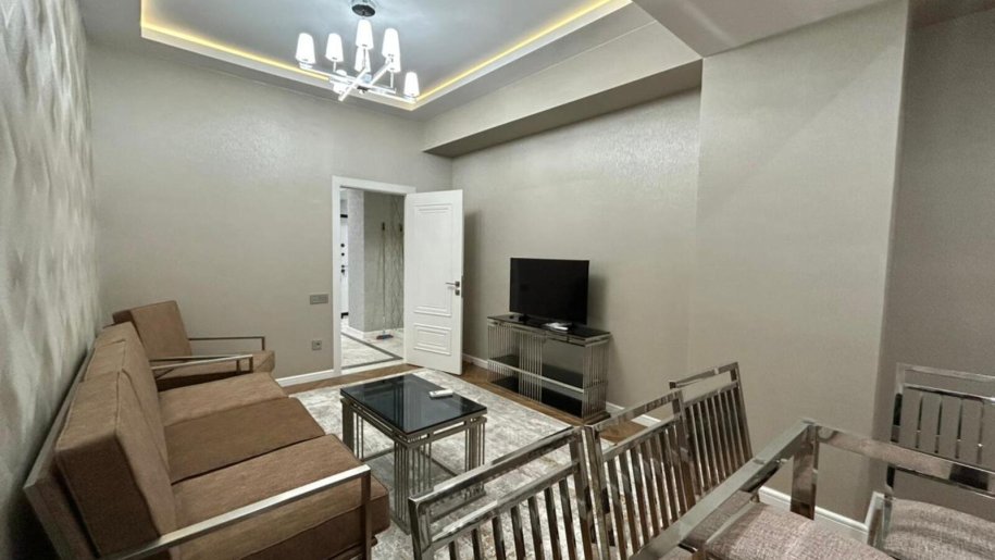 Kirayə verilir 2 otaqlı yeni tikili, 72 m², 28 May m.-5