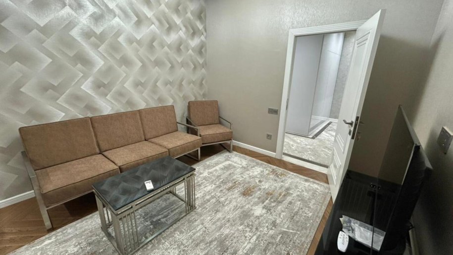 Kirayə verilir 2 otaqlı yeni tikili, 72 m², 28 May m.-9