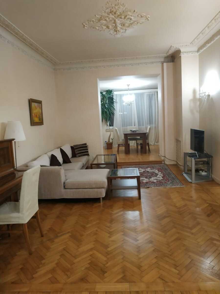 Kirayə verilir 3 otaqlı köhnə tikili, 120 m², Sahil m.-1