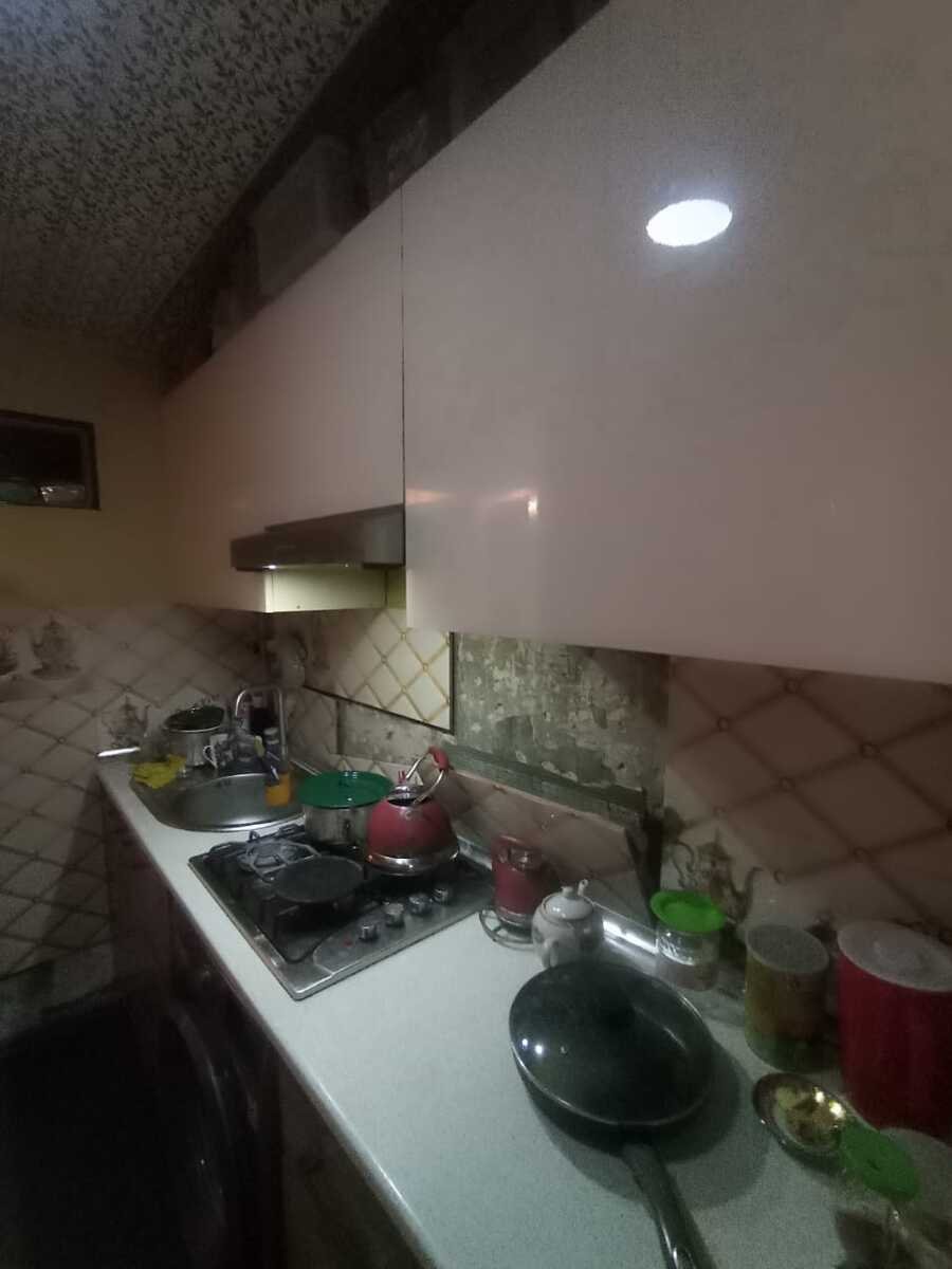 Satılır 2 otaqlı köhnə tikili, 60 m², Elmlər Akademiyası m.-7