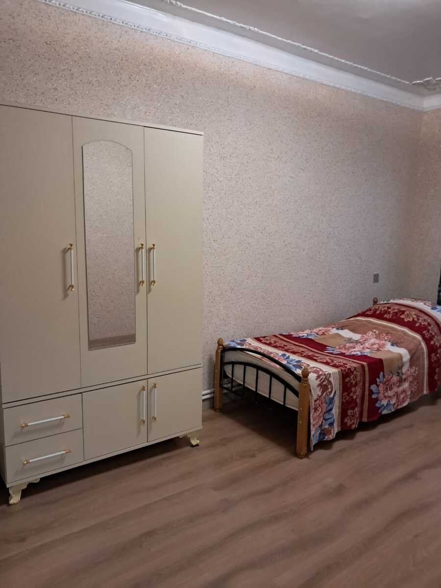 Kirayə verilir 4 otaqlı köhnə tikili, 105 m², Azadlıq Prospekti m.-8