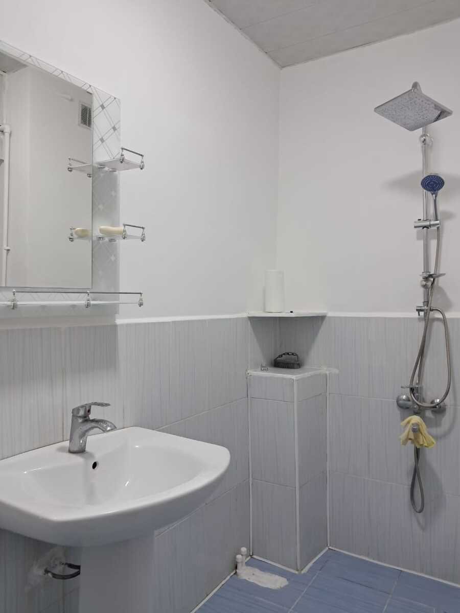 Kirayə verilir 4 otaqlı köhnə tikili, 105 m², Azadlıq Prospekti m.-15